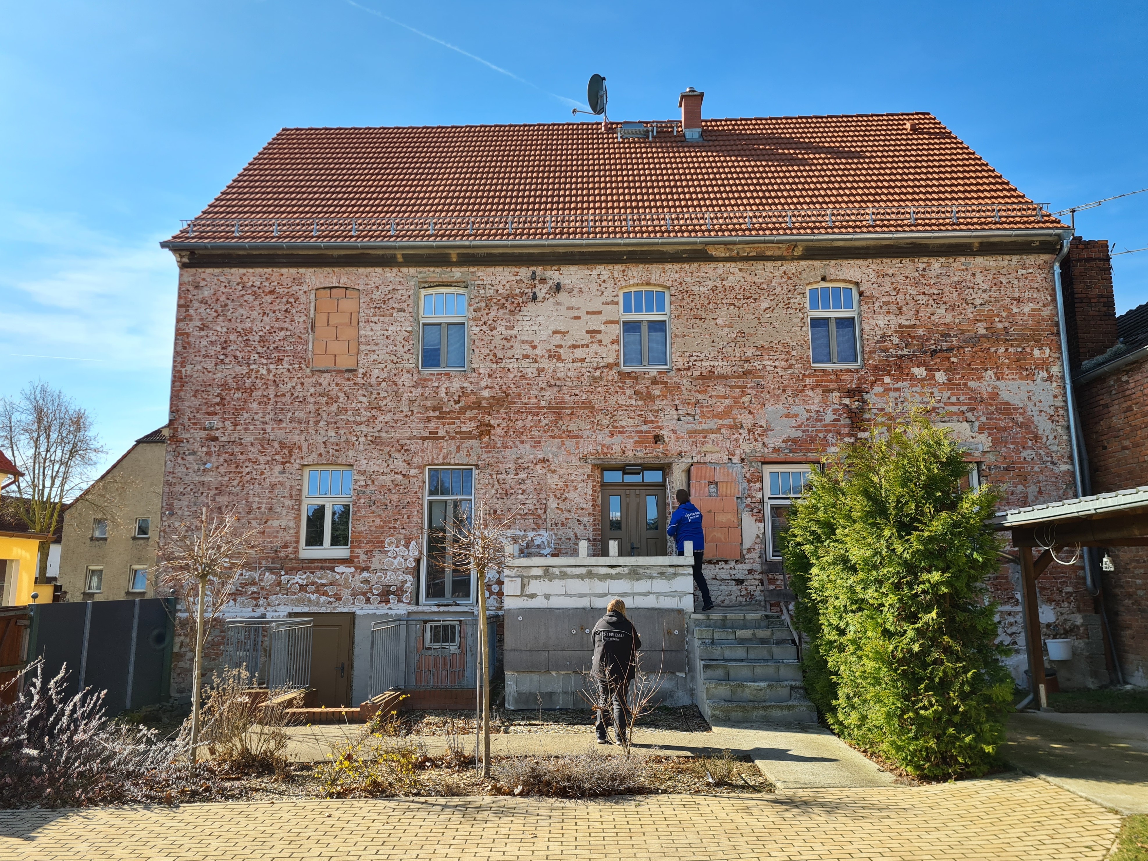 Terrassen und Außenputz Hauptansicht